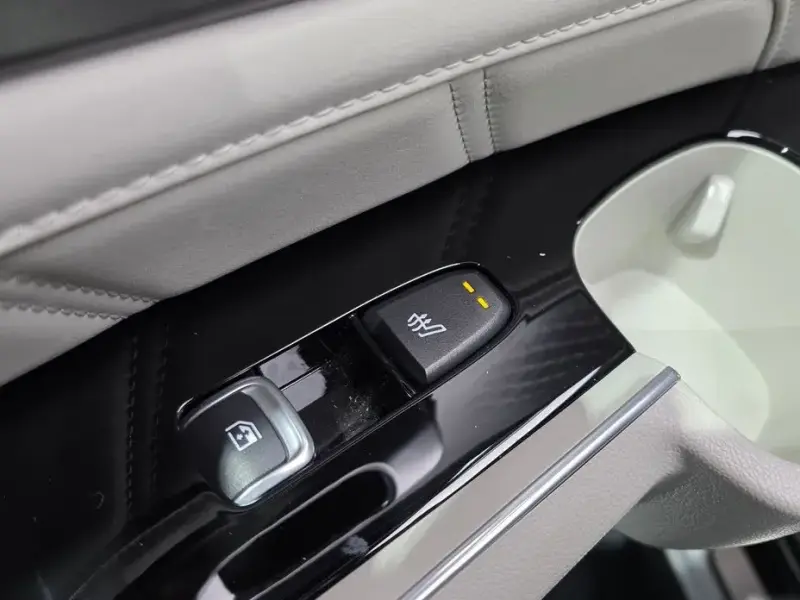 2023 Kia Sorento с пробегом 42 686 км