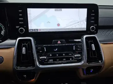 2022 Kia Sorento с пробегом 140 929 км