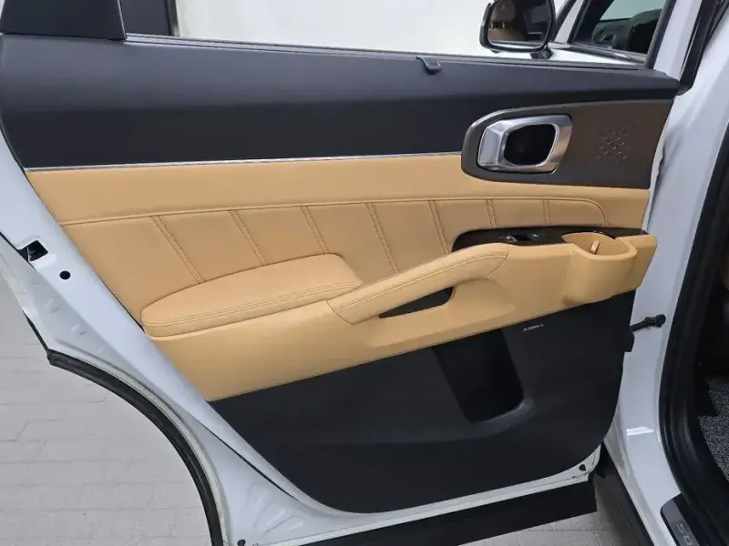 2022 Kia Sorento с пробегом 11 846 км