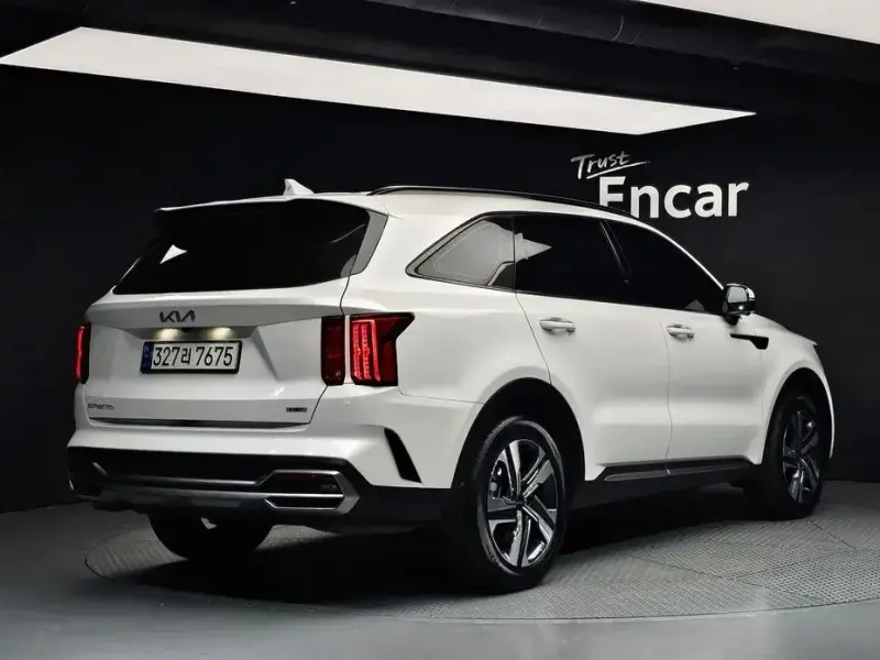 2022 Kia Sorento с пробегом 32 323 км