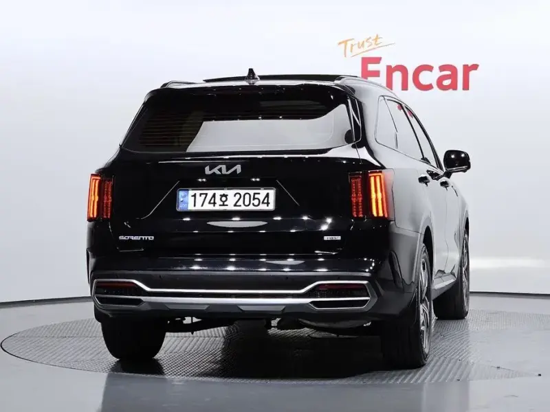2023 Kia Sorento с пробегом 51 497 км