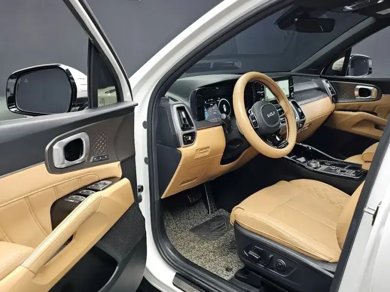 2022 Kia Sorento с пробегом 32 323 км