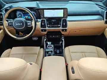 2023 Kia Sorento с пробегом 51 497 км