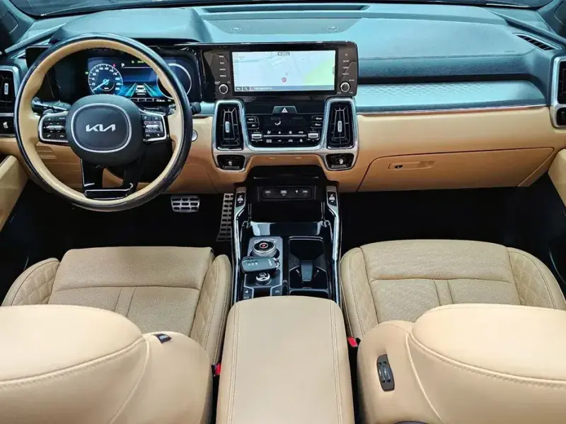 2023 Kia Sorento с пробегом 51 497 км