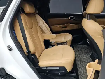 2022 Kia Sorento с пробегом 32 323 км