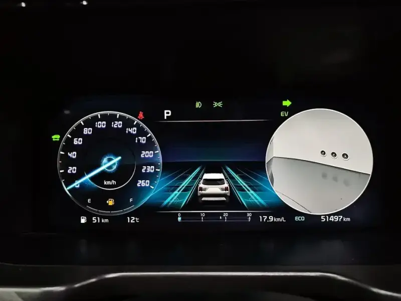 2023 Kia Sorento с пробегом 51 497 км
