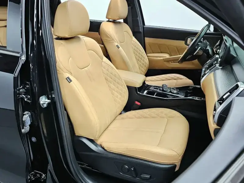 2023 Kia Sorento с пробегом 51 497 км