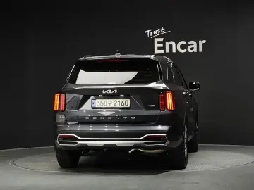 2022 Kia Sorento с пробегом 10 079 км