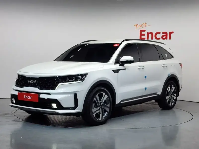 2023 Kia Sorento с пробегом 23 881 км