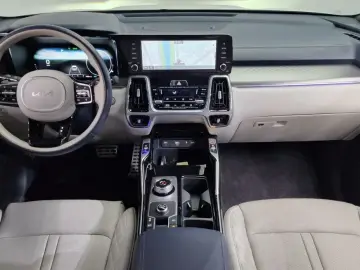 2023 Kia Sorento с пробегом 23 881 км