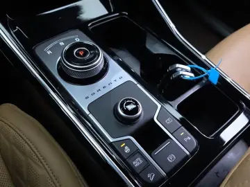 2022 Kia Sorento с пробегом 56 237 км