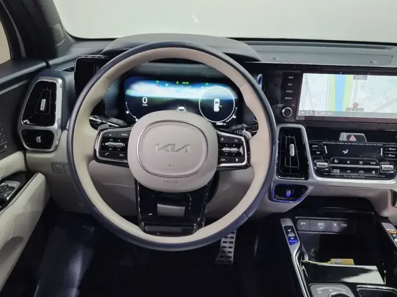 2023 Kia Sorento с пробегом 23 881 км