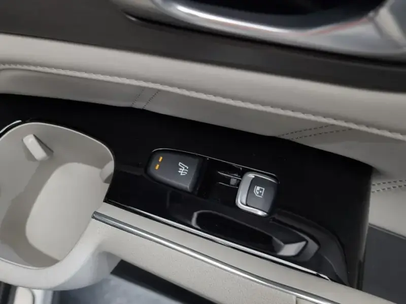 2023 Kia Sorento с пробегом 23 881 км