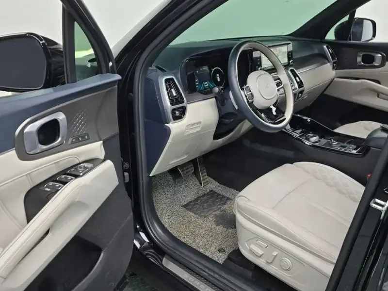 2022 Kia Sorento с пробегом 40 327 км