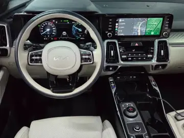 2022 Kia Sorento с пробегом 40 327 км
