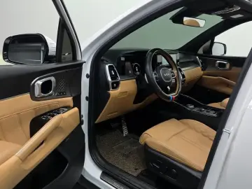 2022 Kia Sorento с пробегом 53 215 км