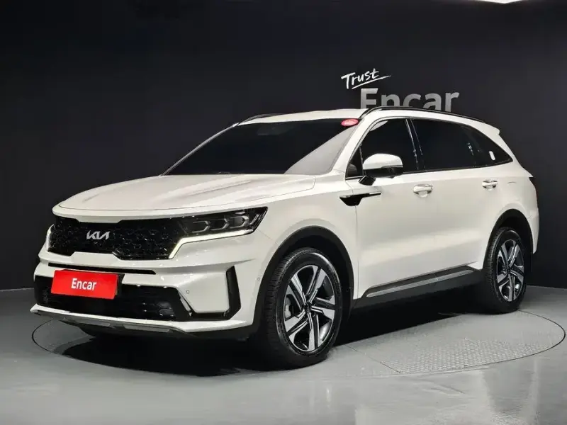 2023 Kia Sorento с пробегом 21 394 км