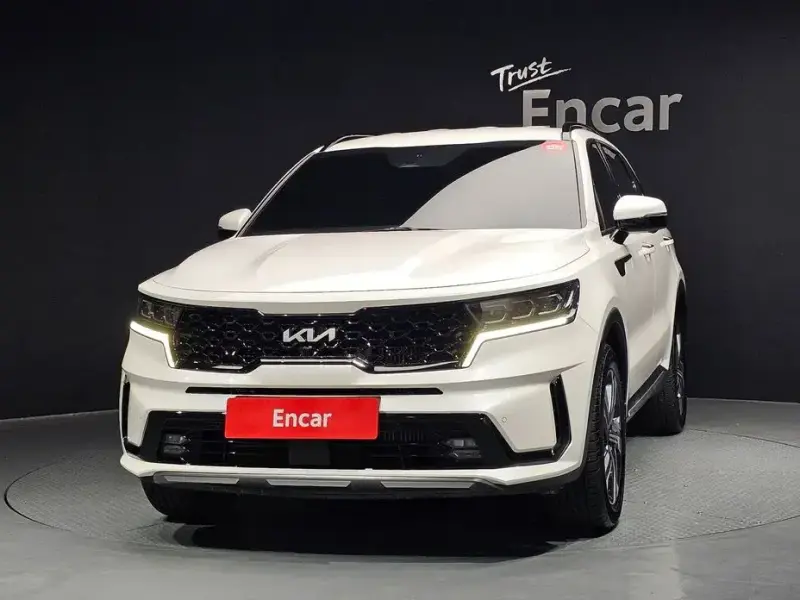 2023 Kia Sorento с пробегом 21 394 км