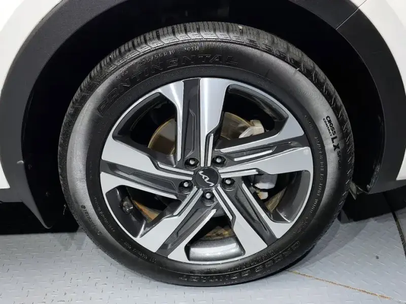2023 Kia Sorento с пробегом 21 394 км