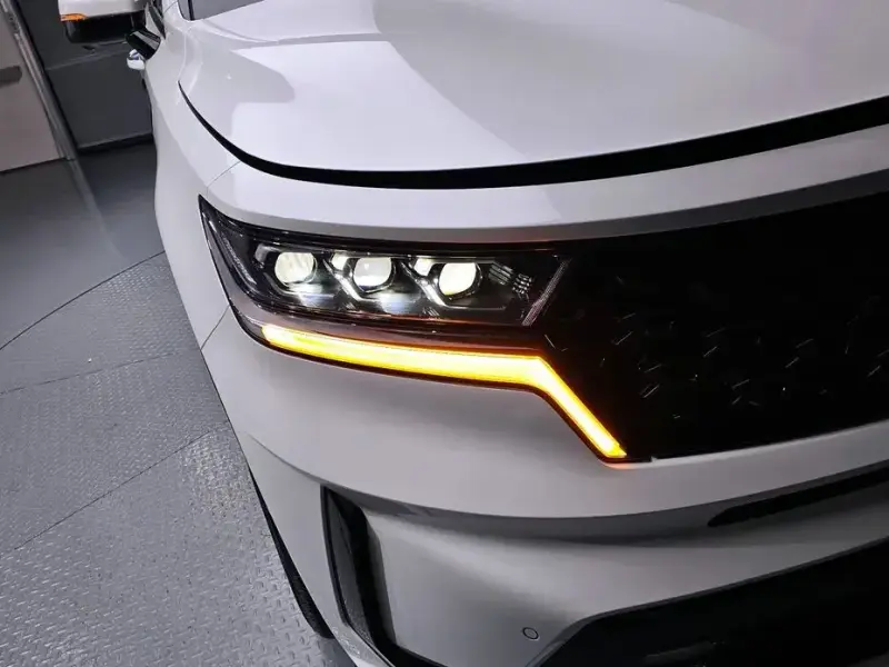 2023 Kia Sorento с пробегом 21 394 км