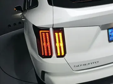 2023 Kia Sorento с пробегом 21 394 км