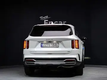2023 Kia Sorento с пробегом 47 214 км