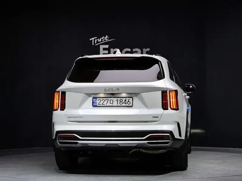 2023 Kia Sorento с пробегом 47 214 км