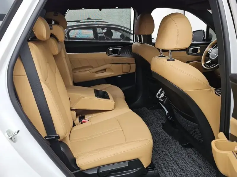 2023 Kia Sorento с пробегом 47 214 км