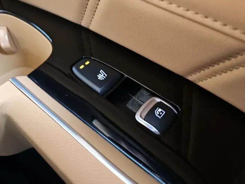 2023 Kia Sorento с пробегом 47 214 км