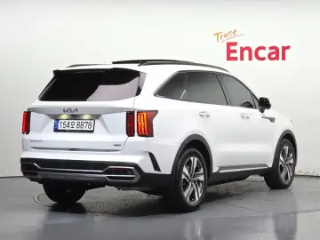 2023 Kia Sorento с пробегом 10 630 км