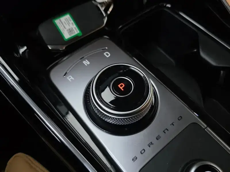 2023 Kia Sorento с пробегом 10 630 км