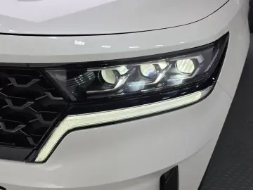 2023 Kia Sorento с пробегом 10 630 км