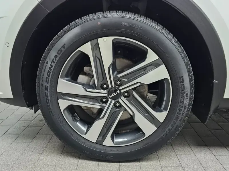2023 Kia Sorento с пробегом 51 065 км