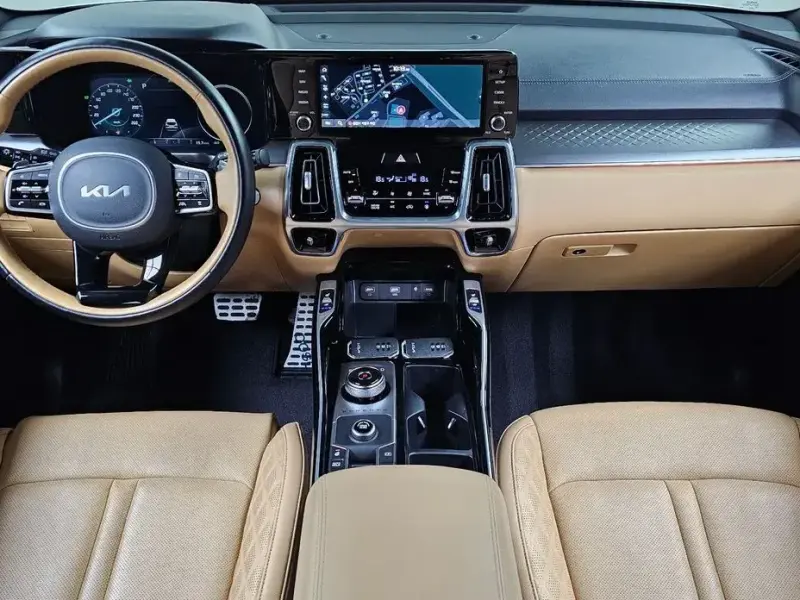 2023 Kia Sorento с пробегом 51 065 км