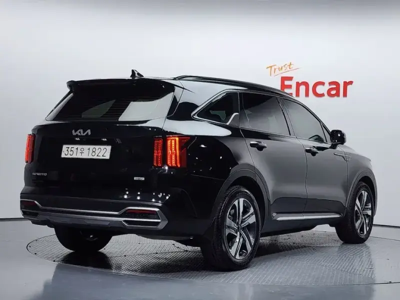 2023 Kia Sorento с пробегом 46 135 км