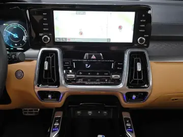 2023 Kia Sorento с пробегом 10 630 км