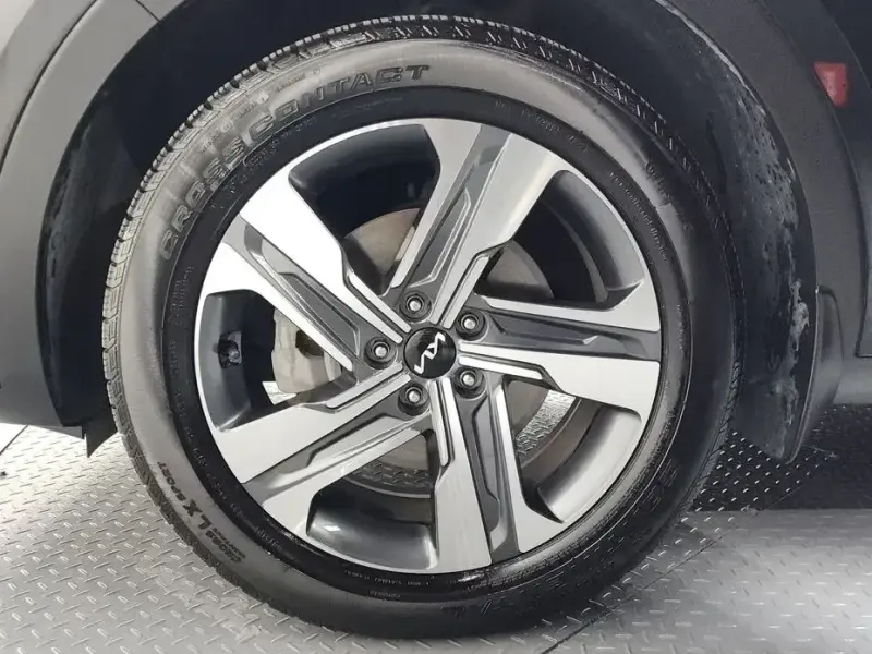 2023 Kia Sorento с пробегом 46 135 км