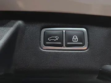 2023 Kia Sorento с пробегом 10 630 км