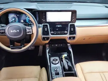 2023 Kia Sorento с пробегом 46 135 км