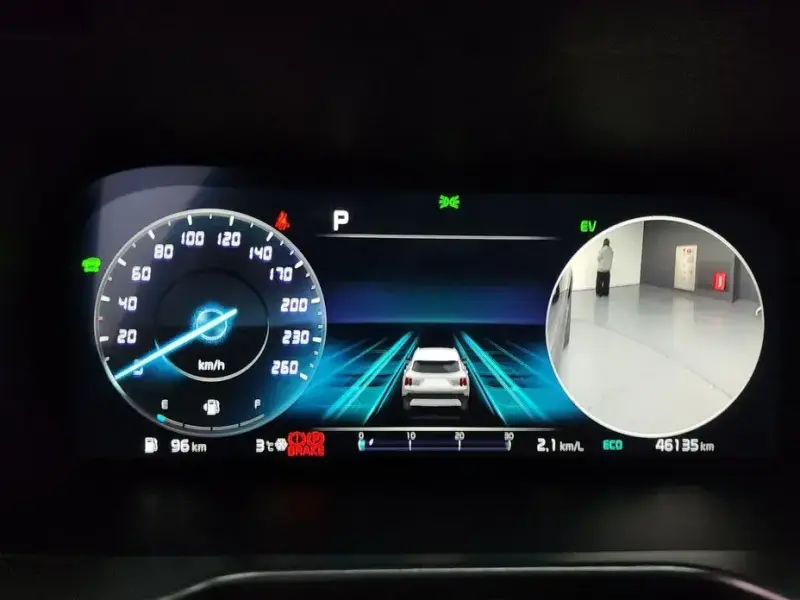 2023 Kia Sorento с пробегом 46 135 км