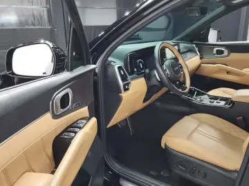 2023 Kia Sorento с пробегом 46 135 км
