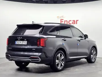 2022 Kia Sorento с пробегом 23 382 км