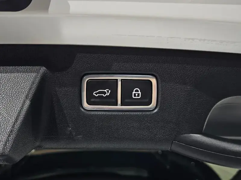 2023 Kia Sorento с пробегом 29 674 км