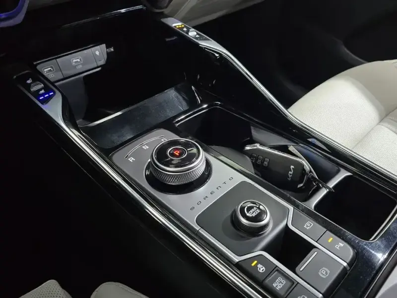 2022 Kia Sorento с пробегом 23 382 км