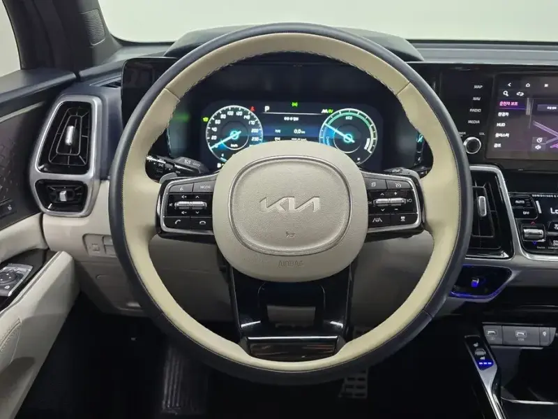 2022 Kia Sorento с пробегом 23 382 км