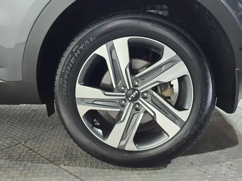2022 Kia Sorento с пробегом 23 382 км