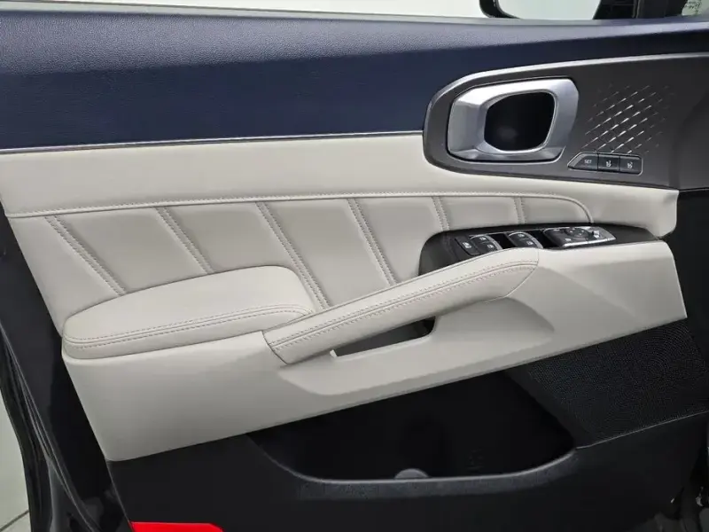 2022 Kia Sorento с пробегом 23 382 км
