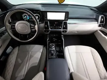 2023 Kia Sorento с пробегом 30 982 км