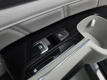 2022 Kia Sorento с пробегом 23 382 км