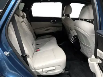2023 Kia Sorento с пробегом 30 982 км